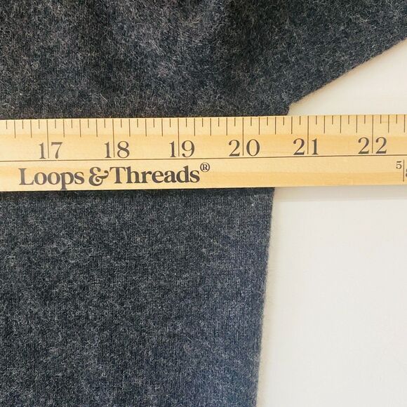 Barrow & Grove Mens Gray V Neck Long Sleeve Cashmere Pullover Sweater Sz M - Picture 5 of 11